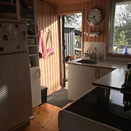 Hyggeligt Sommerhus I Ebeltoft, Taet Pa Strand Og Skov. Bagian luar foto